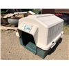 Image 1 : PETMATE PLASTIC DOGHOUSE