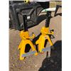 Image 1 : 2X 2-TON JACK STAND