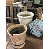 Image 2 : 2 FLOWERPOTS+2 GARDEN DECORACTION ITEMS+ COLEMAN OSCAR COOLER