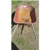 Image 2 : WHEELBARROW