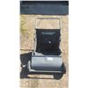 Image 2 : 24" PUSH LAWN SWEEP