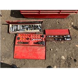 3 RATCHET AND SOCKET SETS