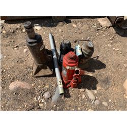 4 HYDRAULIC JACKS