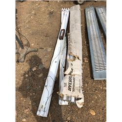 2 FLUORESCENT LIGHTS WITH BOX OF TUBES