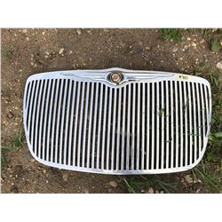 BRAND NEW CHRYSLER 300 FRONT GRILL