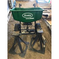 SCOTTS SEEDER+TWO JACK STANDS