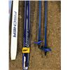 Image 2 : 2 SETS OF SKIS FISCHER WAX BASE/ROSSIGNOL+2 SETS SKI POLES
