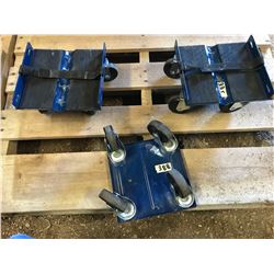 3 PLATFORMS WITH WHEELS TO MOVE SNOWMOBILES