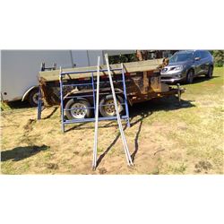 1 SET OF SCAFFOLDING, 2 SIDES 2 CROSS BRACES 10 FT