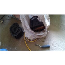 BLACK WIRE TIES & HOOK