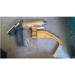 PNEUMATIC STICK STAPLER