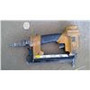 Image 2 : STANLEY BOSTITCH FINISHING STAPLER