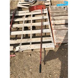 CORNER TRUCK BOX SCRAPER