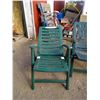 Image 2 : 3 FOLDING LAWN CHAIRS