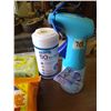 Image 4 : CLEANING WIPES AND SPRAY BOTTLE