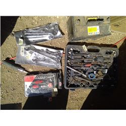 RATCHET AND WRENCH SET