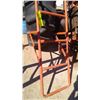 Image 2 : OTHER ORANGE TRACTOR LADDER