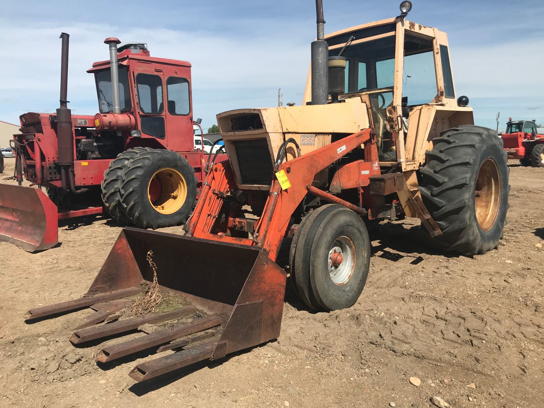 1070 CASE TRACTOR C/W FEL MODEL#70 RUNS GOOD ALL GEARS WORK - Schmalz ...