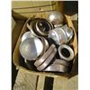 Image 1 : BOX OF AXLE DUST COVERS