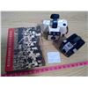Image 1 : 2 Vintage Cameras + Books