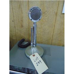 Microphone
