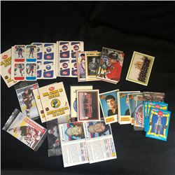 MIXED HOCKEY CARD LOT