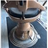 Image 3 : ANTIQUE DENTIST'S CHAIR