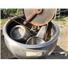 Image 2 : MCCORMICK DEERING CREAM SEPARATOR