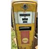 Image 2 : SHELL GAS PUMP