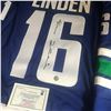 Image 2 : TREVOR LINDEN SIGNED VANCOUVER CANUCKS HOCKEY JERSEY ( FROZEN POND COA)