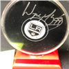 Image 2 : WAYNE GRETZKY SIGNED KINGS HOCKEY PUCK (IN THE ZONE AUTHENTICS COA)