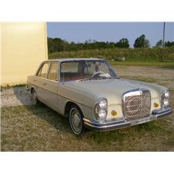 1967 MERCEDES 250SE