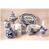 Image 1 : A LARGE GROUP OF BLUE AND WHITE PORCELA