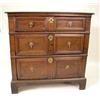 Image 2 : A CHARLES II OAK CHEST OF DRAWERS