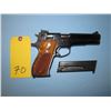 Image 4 : restricted – Smith & Wesson Model 52 - 1 semi automatic 38 Special mid-range two clips