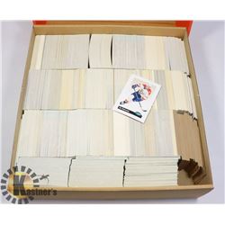 LARGE BOX EARLY 90'S NHL HOCKEY 2000+ CARDS