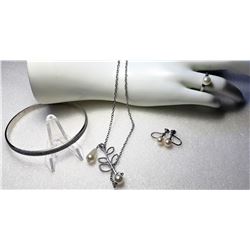 17) SUITE OF SILVER TONE AND WHITE PEARL