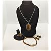 Image 1 : 17)  SUITE OF NATURAL TIGER'S EYE JEWELRY