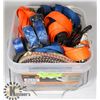 Image 1 : BOX OF RACHET STRAPS AND BUNGIE CORDS