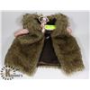 Image 1 : CHILDS FAUX FUR VEST