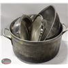 Image 1 : LARGE ALUMINUM STOCK POT W/ LARGE MIXING BOWL,