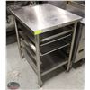 Image 1 : STAINLESS STEEL WORK TABLE W/ UNDERSHELF, 4 TRAY