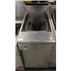 Image 1 : QUEST NATURAL GAS DUAL-BASKET DEEP FRYER
