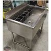 Image 4 : STAINLESS STEEL BAR WELL