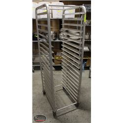 20-SLOT ALUMINUM BAKERS RACK ON CASTORS