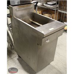 QUEST NATURAL GAS DUAL BASKET DEEP FRYER