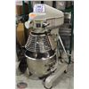 Image 3 : K23) BAILIFF SEIZURE GLOBE COMMERCIAL 20 QT MIXER