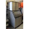 Image 2 : K26) BAILIFF SEIZURE MANITOWOC ICE MAKER W/ ICE BIN