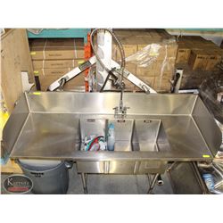 STAINLESS STEEL 3 WELL SINK WITH 2 DRAINBOARDS