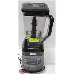 1000W NINJA BLENDER M#NC600CC0